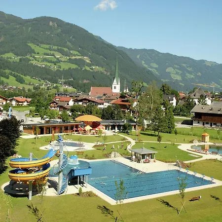 In Aschau Near Slopes Aschau Im Zillertal